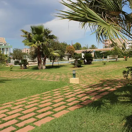 Deveses Park Apartment